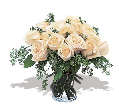 11 adet beyaz g�l vazoda  Ankarada �i�ek g�nderme sitemiz g�venlidir 