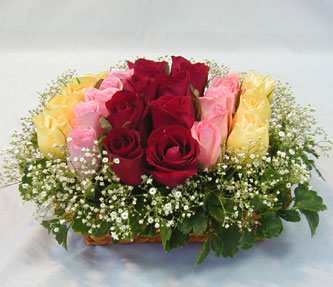 15 adet reprenkli gül sepeti   Ankara çiçek gönderme 
