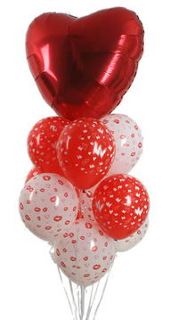Sevdiklerinize 17 adet u�an balon demeti yollayin.   Ankara anneler g�n� �i�ek yolla 