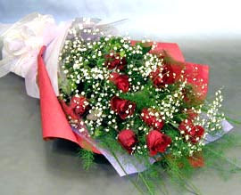 10 adet kirmizi gül çiçegi gönder  Ankara çiçek siparişi sitesi  