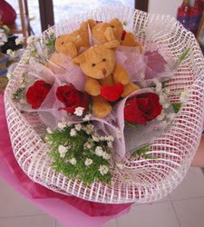 3 adet pelus ayicik ve 3 adet yapay g�l  Ankara �i�ek servisi , �i�ek�i adresleri 