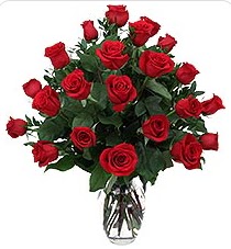  Ankara anneler günü çiçek yolla  24 adet kırmızı gülden vazo tanzimi