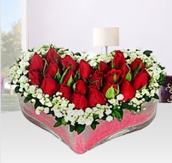 Kalp i�erisinde 10 adet k�rm�z� g�l  Ankara �i�ek sipari�i sitesi 