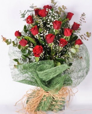 K�z isteme buketi �i�e�i s�z 15 g�ll�  Ankarada �i�ek g�nderme sitemiz g�venlidir 
