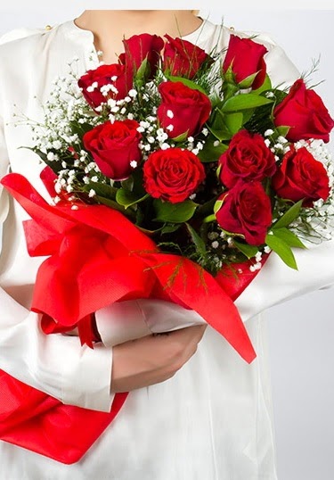 A�k G�lleri 11 Adet k�rm�z� g�l buketi  Ankaraya �i�ek yolla 