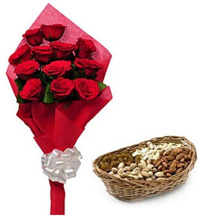 11 adet k�rm�z� g�l ve sepette kuruyemi�  Ankara hediye sevgilime hediye �i�ek 