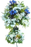 Mavi gül beyaz çiçek ferforje