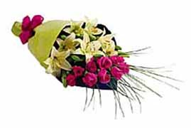 1 lilyum ve 7 g�lden buket   Ankara �i�ek servisi , �i�ek�i adresleri 