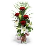  Ankara İnternetten çiçek siparişi  4 adet kirmizi gül 1 dal kazablanka çiçegi