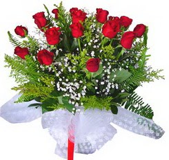  Ankara �i�ek , �i�ek�i , �i�ek�ilik  12 adet kirmizi g�l buketi esssiz g�rsellik