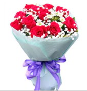 12 adet k�rm�z� g�l ve beyaz k�r �i�ekleri  Ankara 14 �ubat sevgililer g�n� �i�ek 