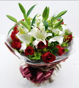 11 adet k�rm�z� g�l 1 dal kazablanka buket  Ankara �i�ek sat��� 