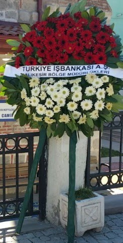 Cenaze çiçek modeli  Ankara internetten çiçek satışı 