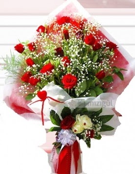 Kız isteme buketi çiçeği 41 güllü  Ankarada çiçek gönderme sitemiz güvenlidir  