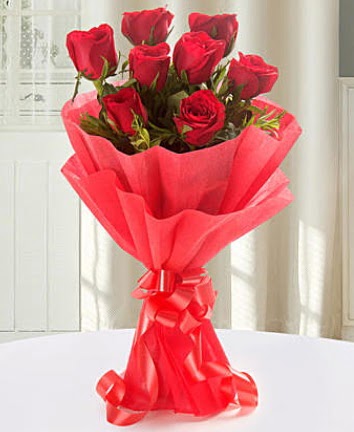 9 adet kırmızı gülden modern buket  Ankarada çiçek gönderme sitemiz güvenlidir  